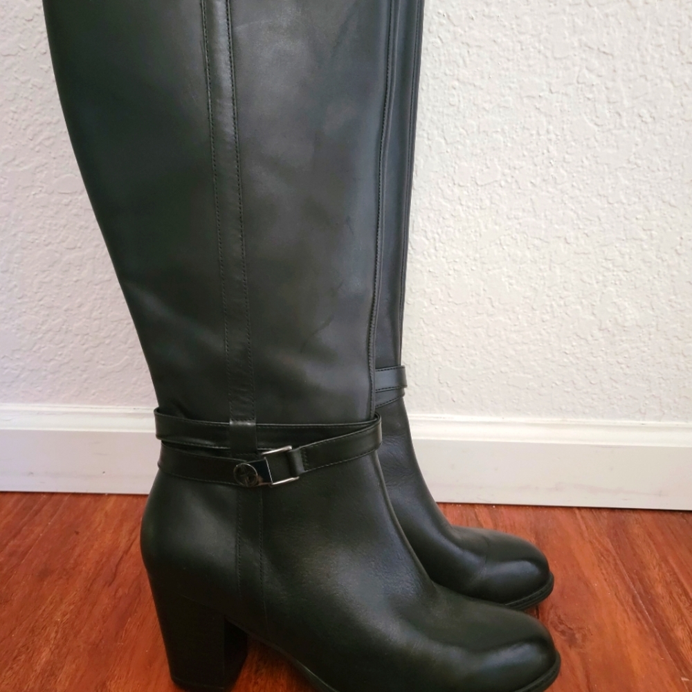 NEW!! Women's Black Wide Calf Boot
